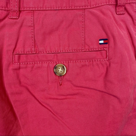 Tommy Hilfiger || Flat Front Shorts; Size 33 Waist - Picture 7 of 12